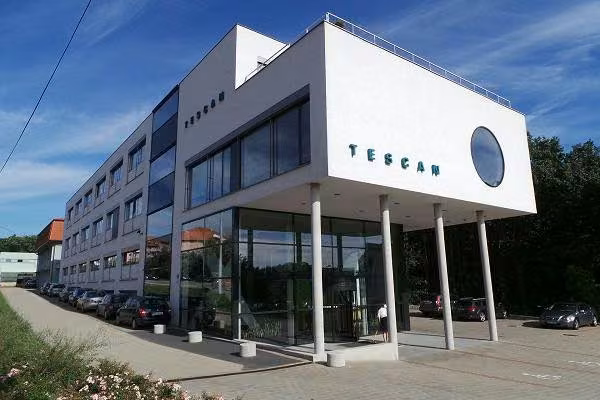 Tescan Brno vytápí tepelnými čerpadly
