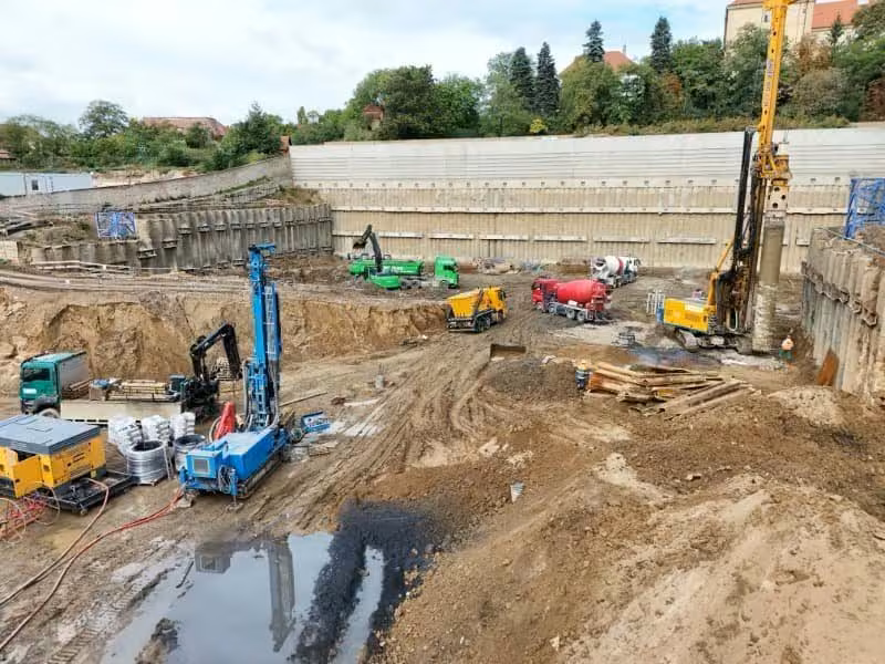 TČ s geotermálními vrty zajistí stabilní klima ve výzkumném pracovišti
