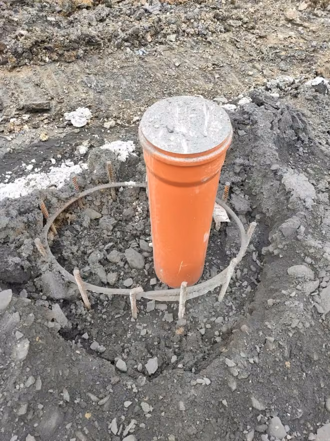 Tepelná čerpadla s energo piloty vytápí a chladí nemocnici