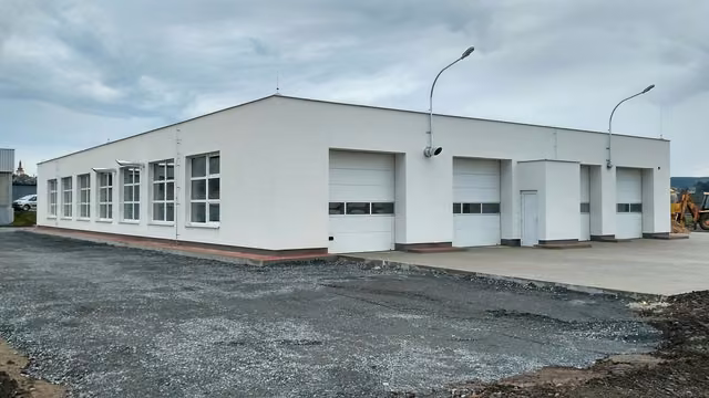 Plošný zemní kolektor s tepelnými čerpadly vytápí stanici technické kontroly