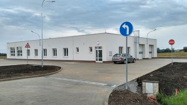 Plošný zemní kolektor s tepelnými čerpadly vytápí stanici technické kontroly